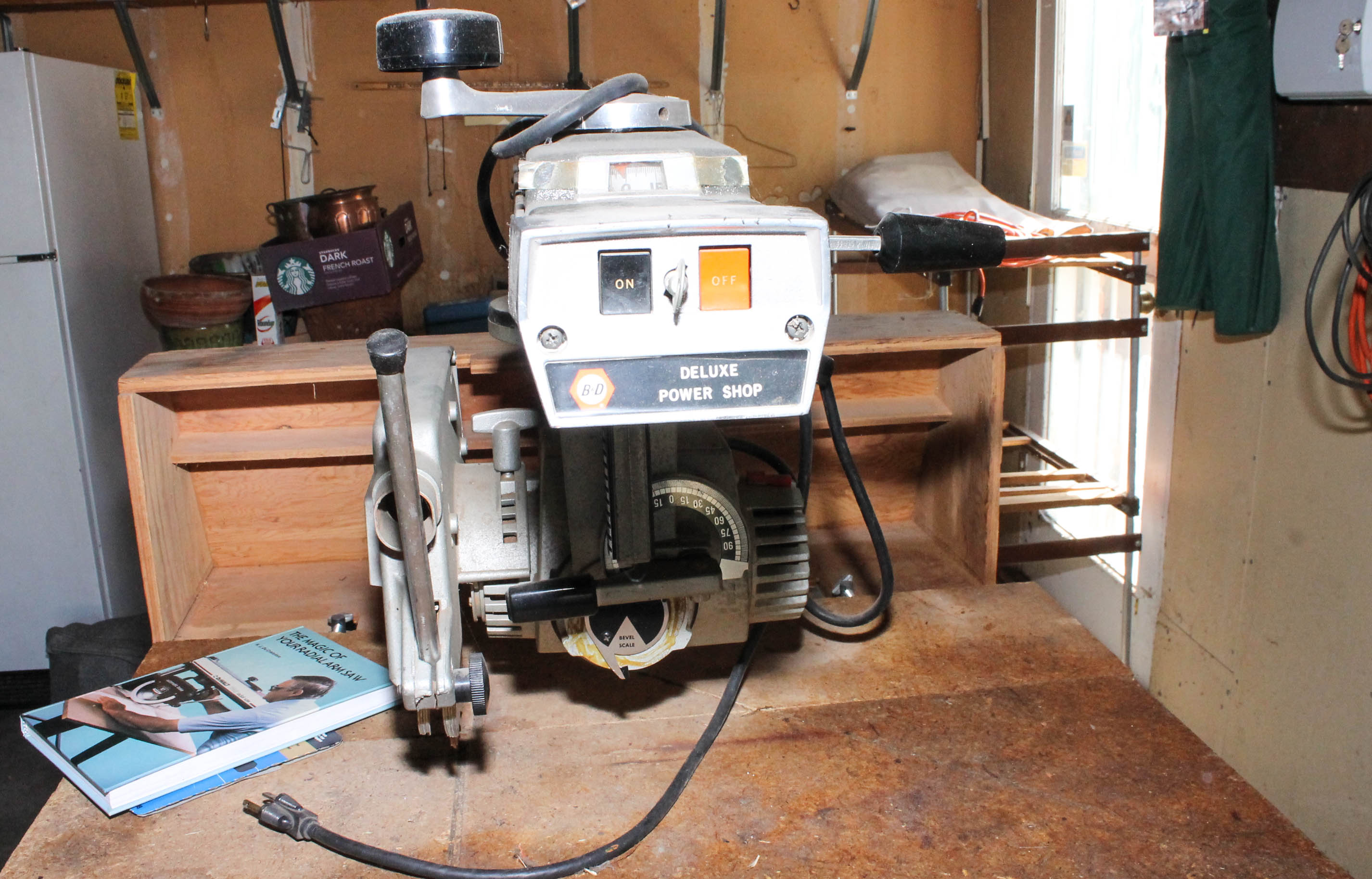 Black and Decker Deluxe Power Shop Radial Arm Saw