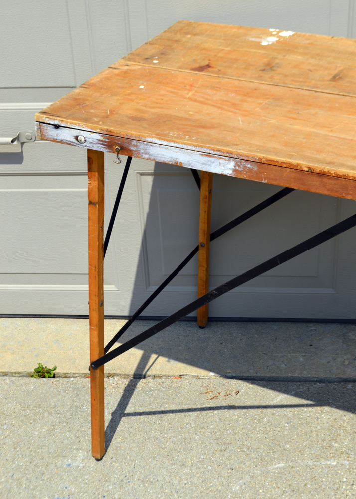 Folding Wallpaper Table