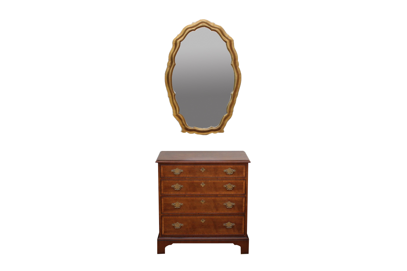 Henredon Fine Furniture Chest of Drawers with Wall Mirror