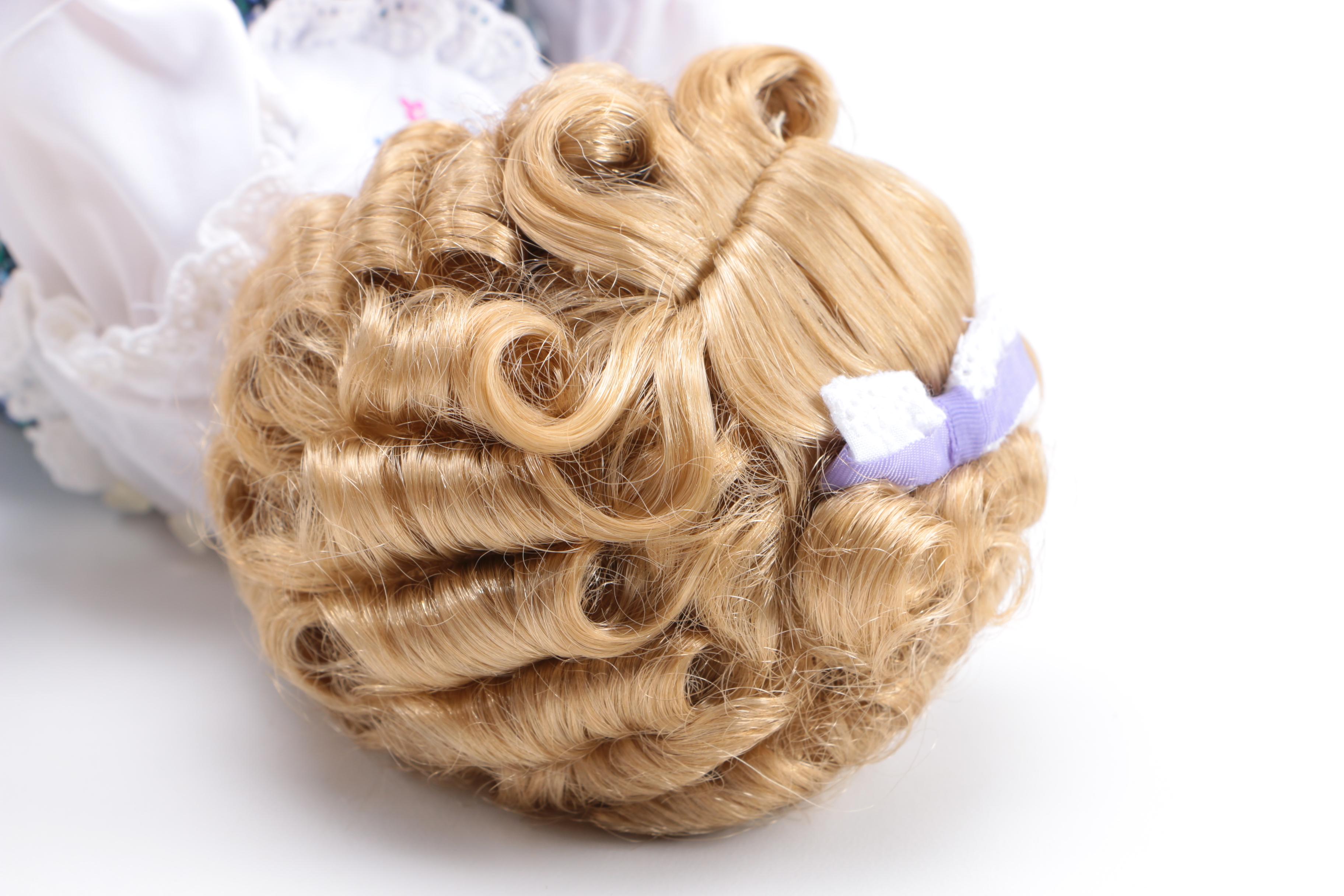 Knowles Heroines of the Fairy Tale Forests "Goldilocks" Doll