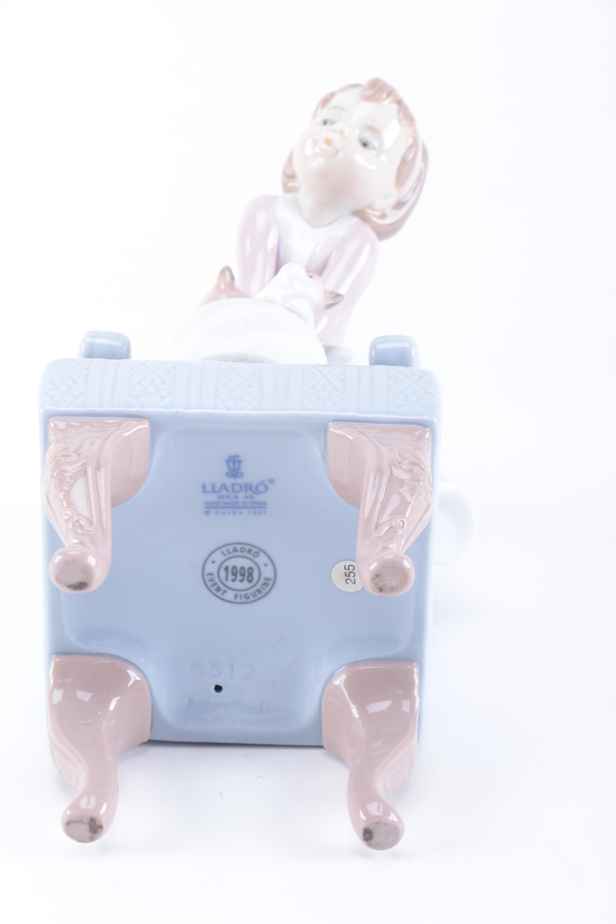 1998 Lladró Event Figurine "Purr-Fect Friends" Porcelain Figurine