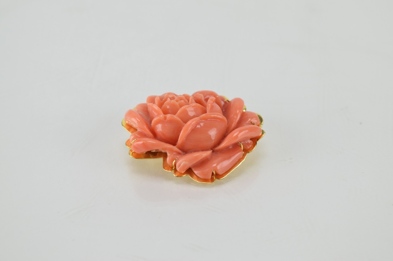 14K Yellow Gold and Carved Pink Coral Brooch