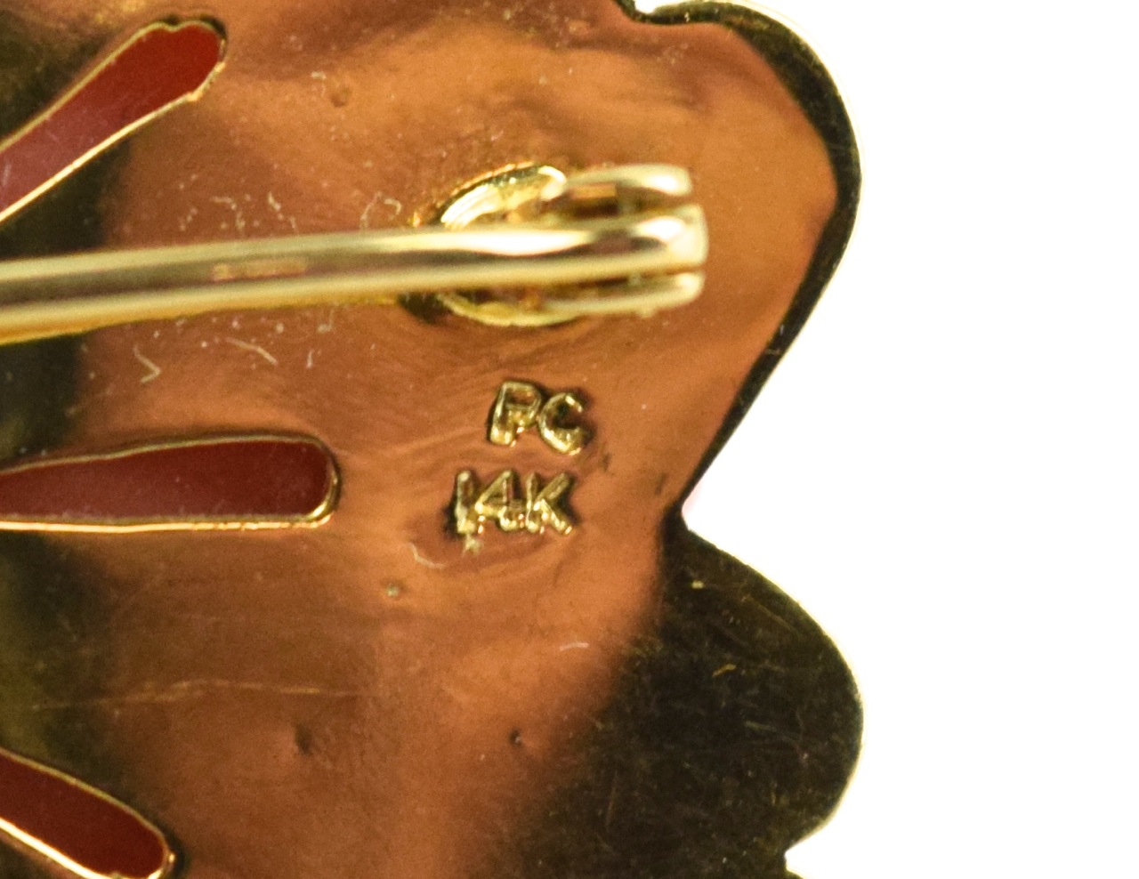 14K Yellow Gold and Carved Pink Coral Brooch