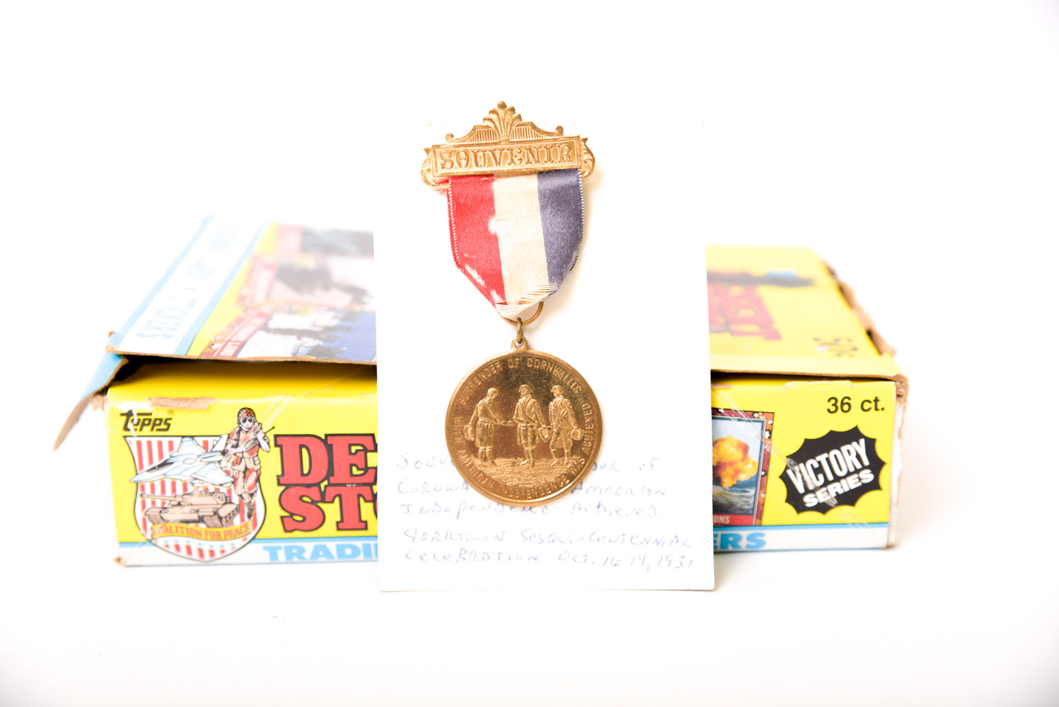 Desert Storm Trading Cards and Souvenir Pin