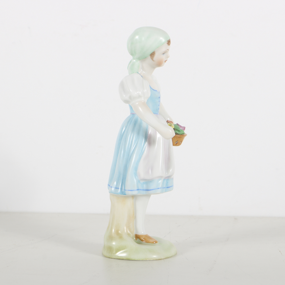 Herend Porcelain Figurine Of A Girl With Flowers