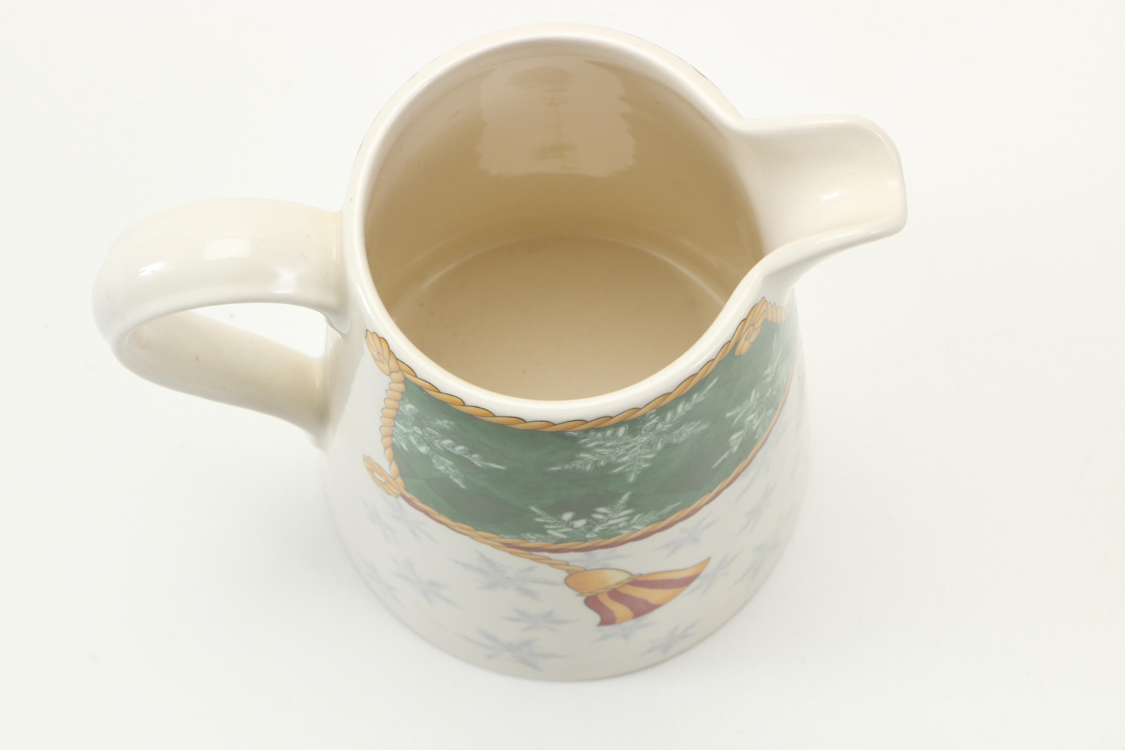 Wedgwood "Winter Festival" Earthenware Dish Set