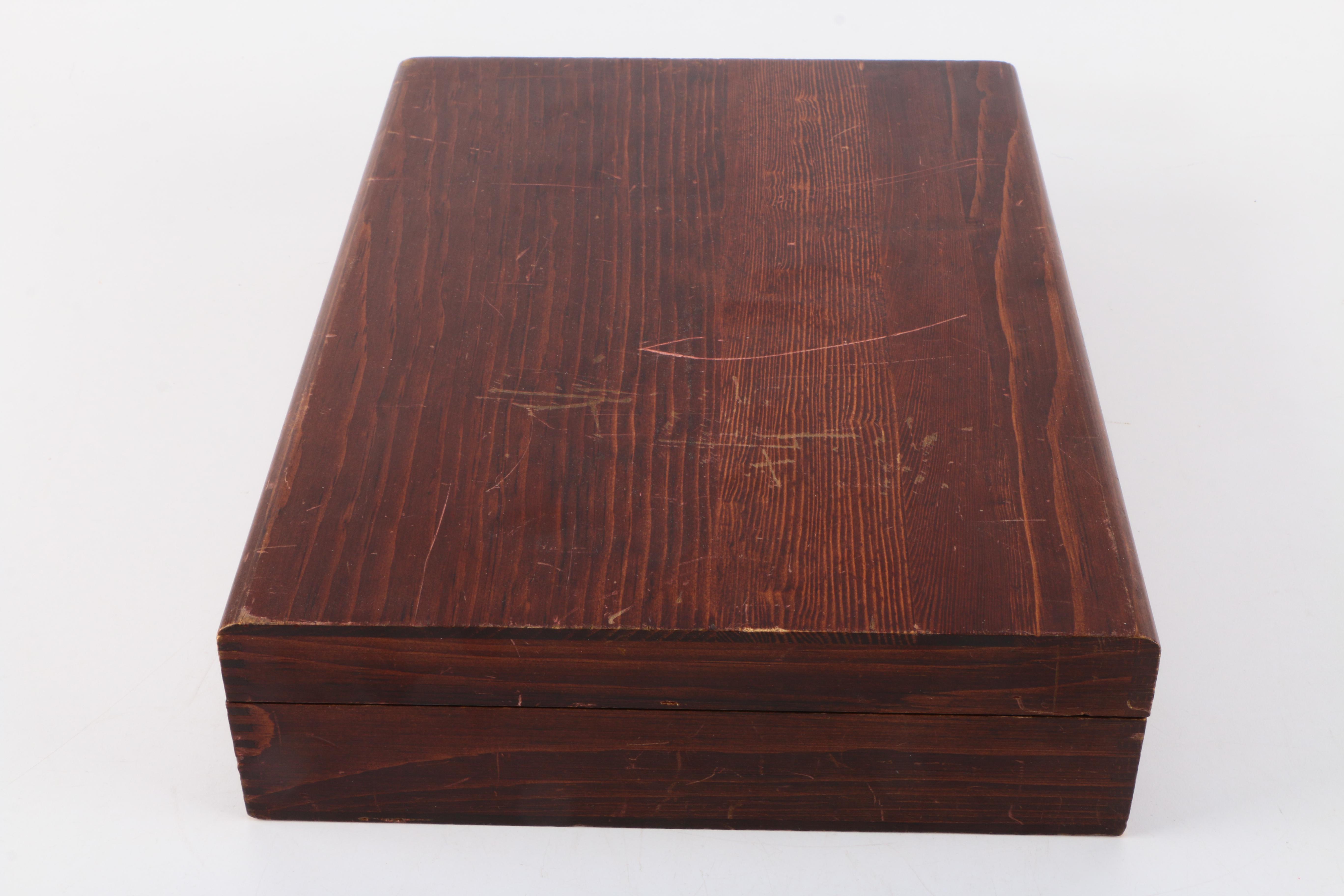 Oneida "Shelley" Stainless Steel Flatware Set