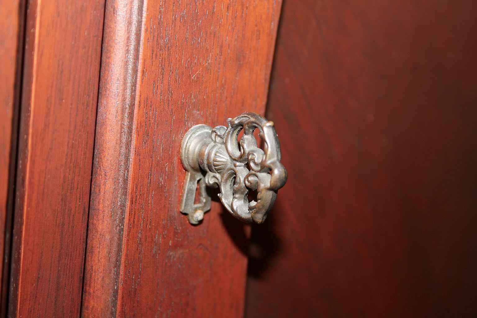 Lexington Vintage Wardrobe