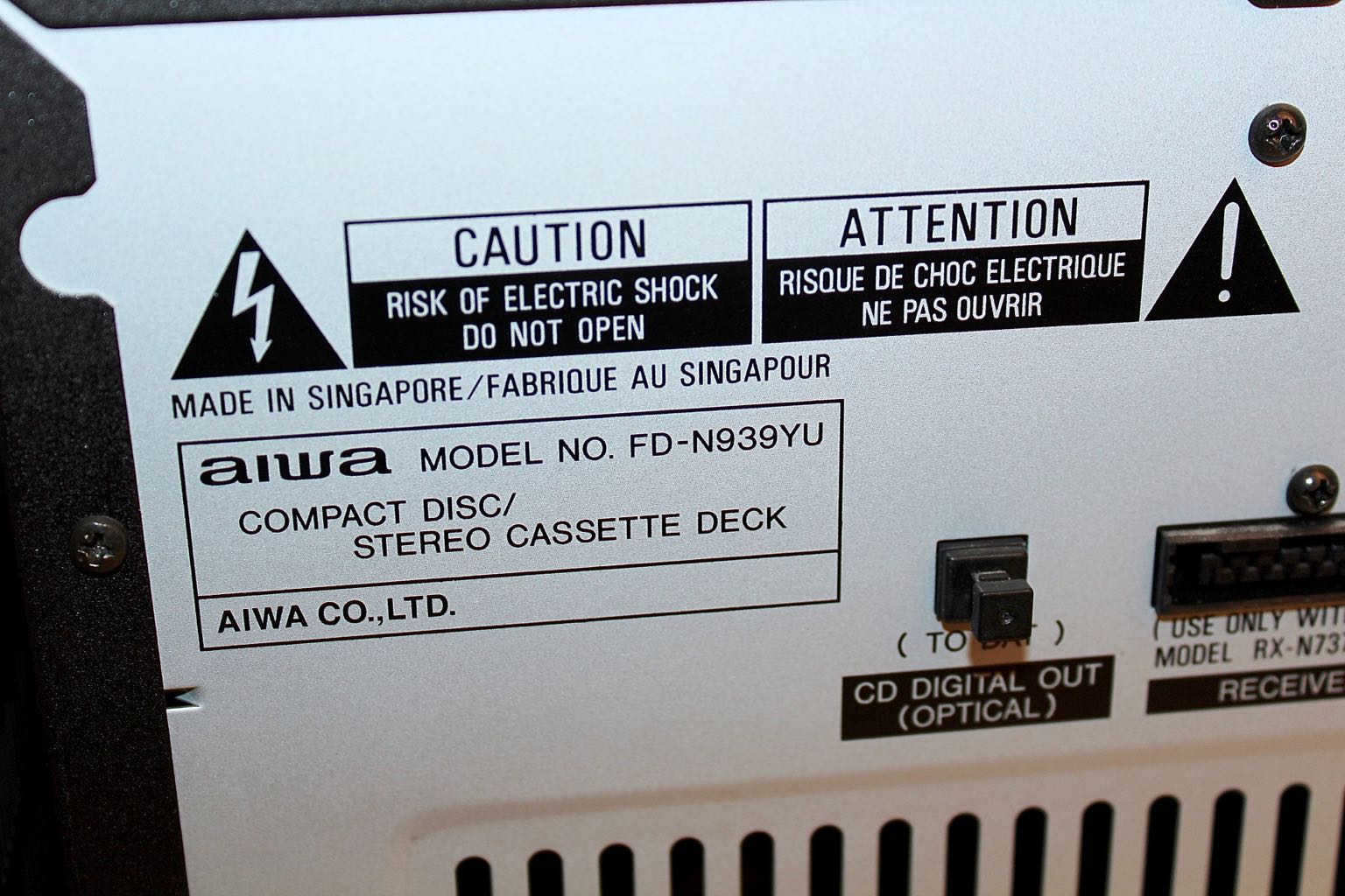 Aiwa NSX-D939 Digital Mini HI-Fi Bookshelf Stereo System