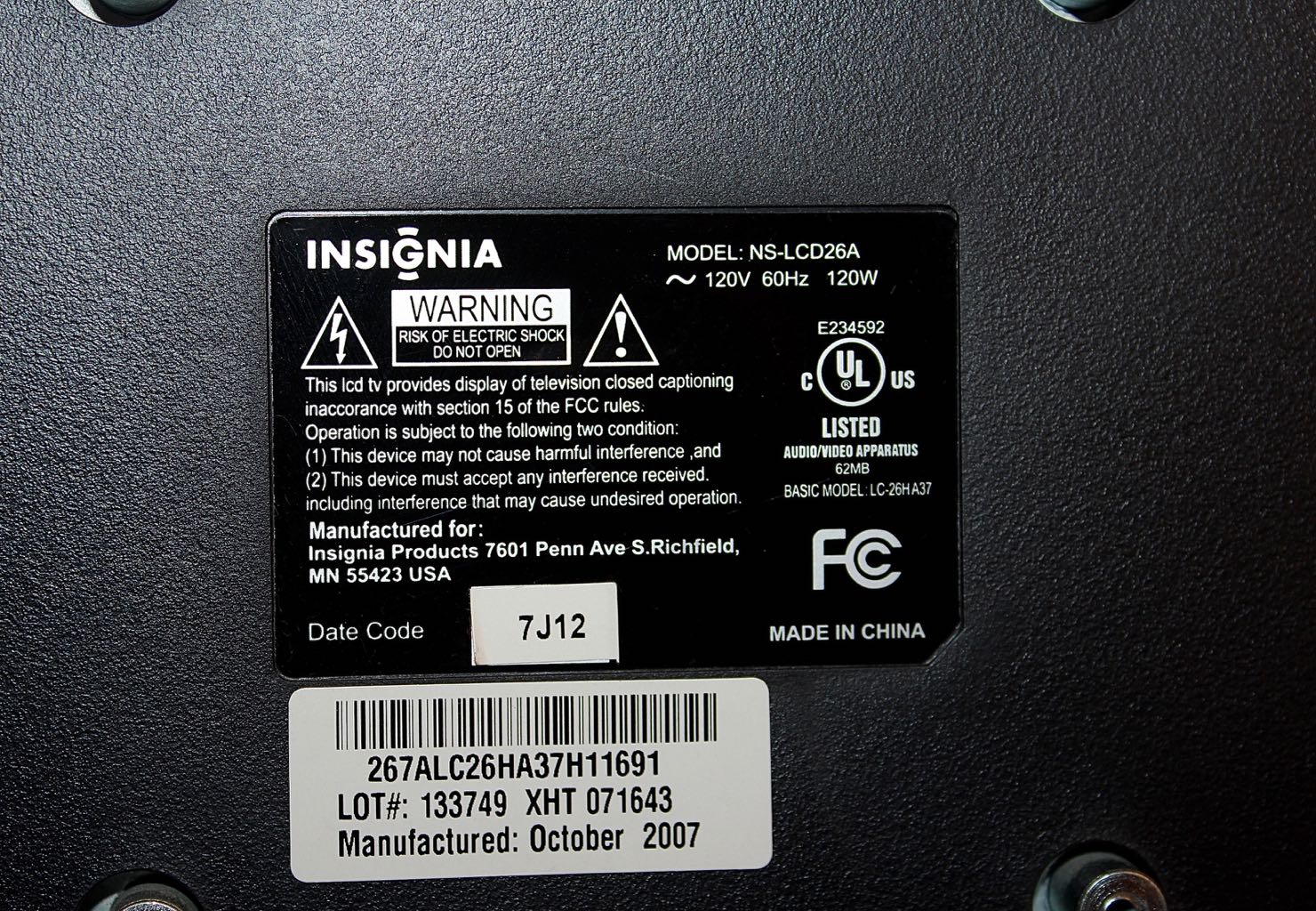 Logitech Harmony 650 Universal Remote with Insignia 26" Flatpanel LCD TV