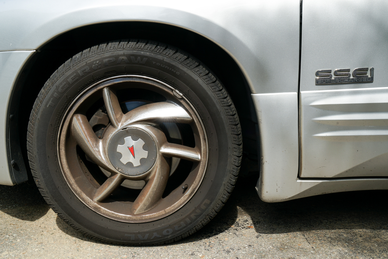 2000 Pontiac Bonneville SSEi Supercharged Sedan