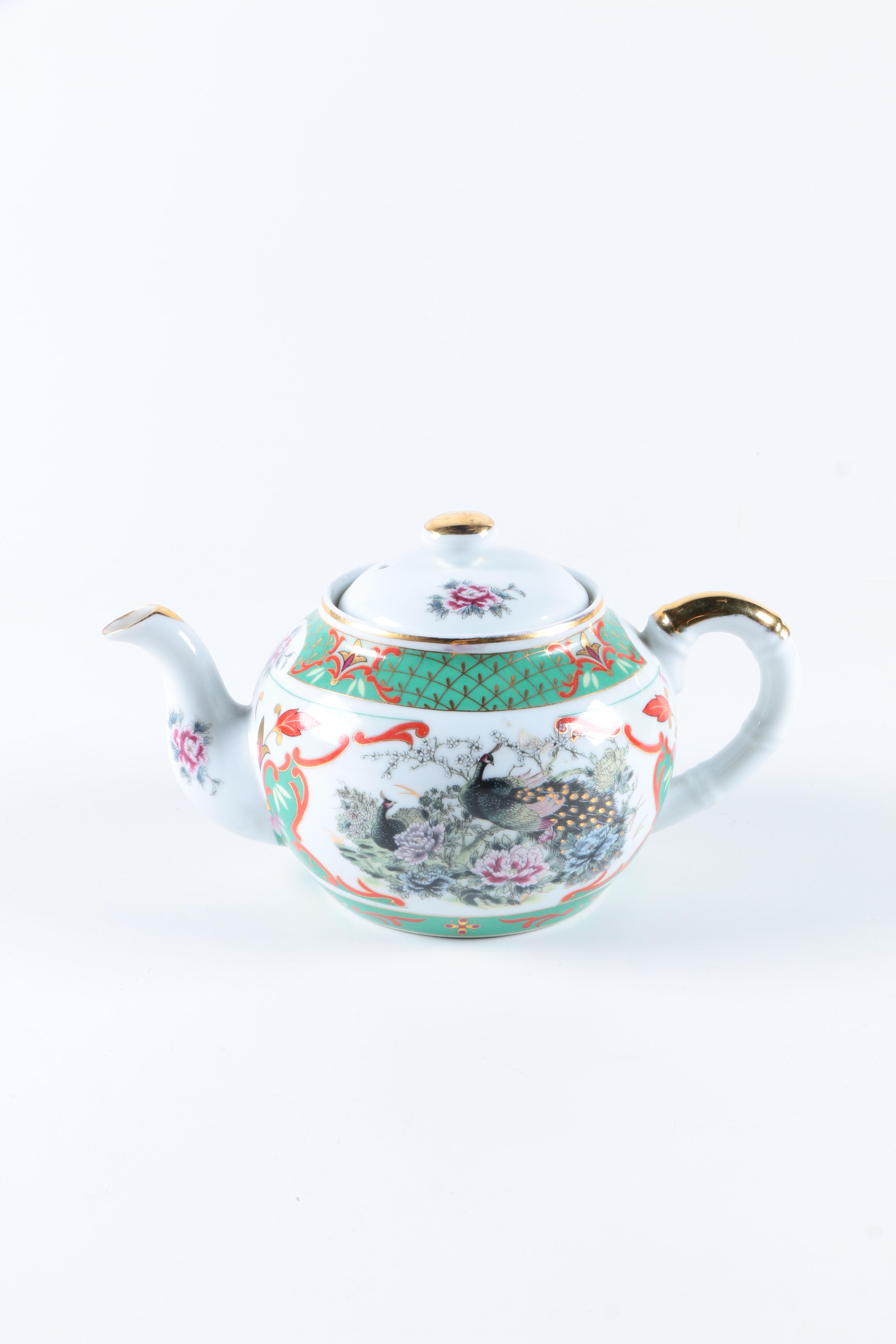 Chinese Porcelain Peacock Teapot