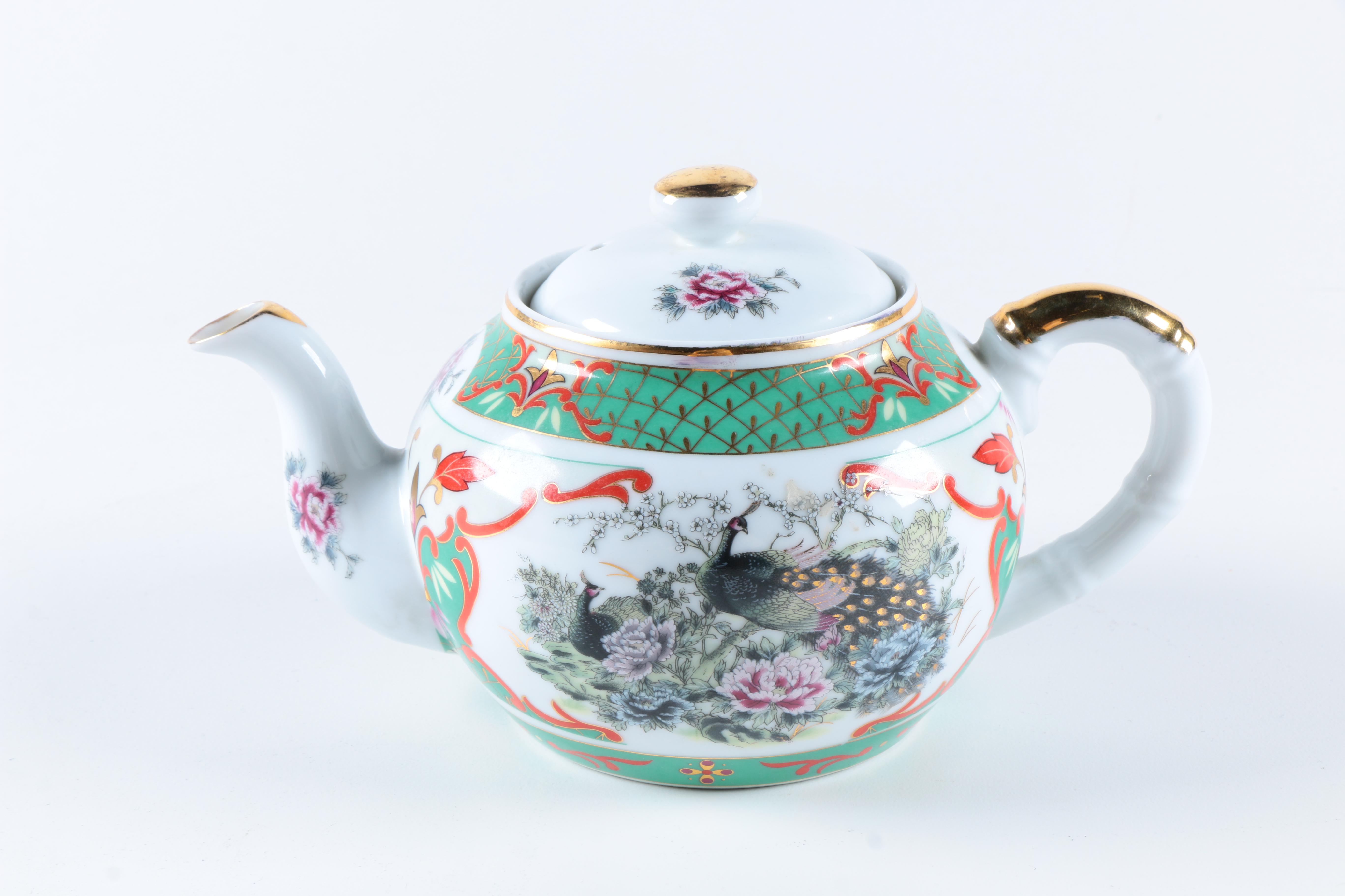 Chinese Porcelain Peacock Teapot