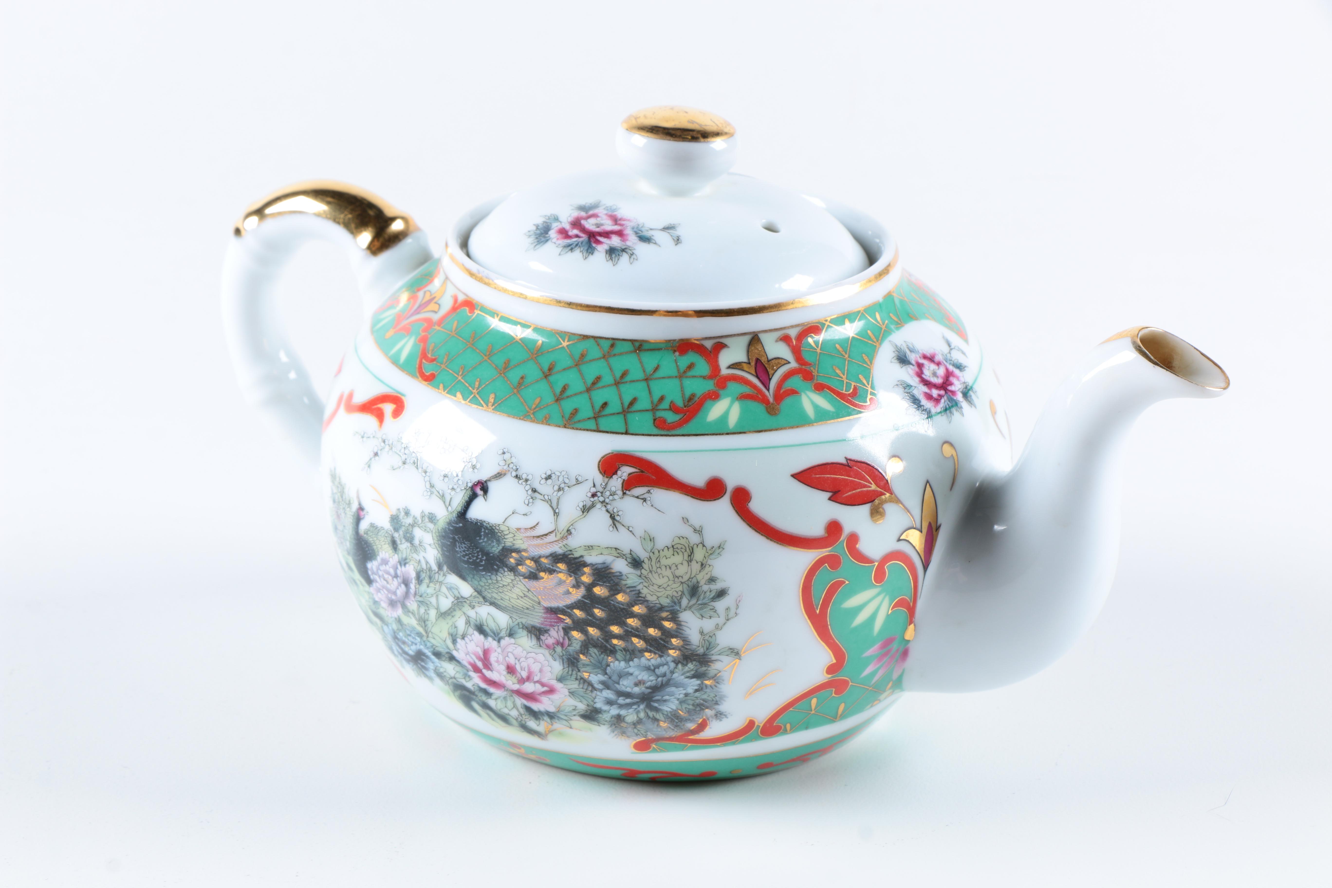 Chinese Porcelain Peacock Teapot
