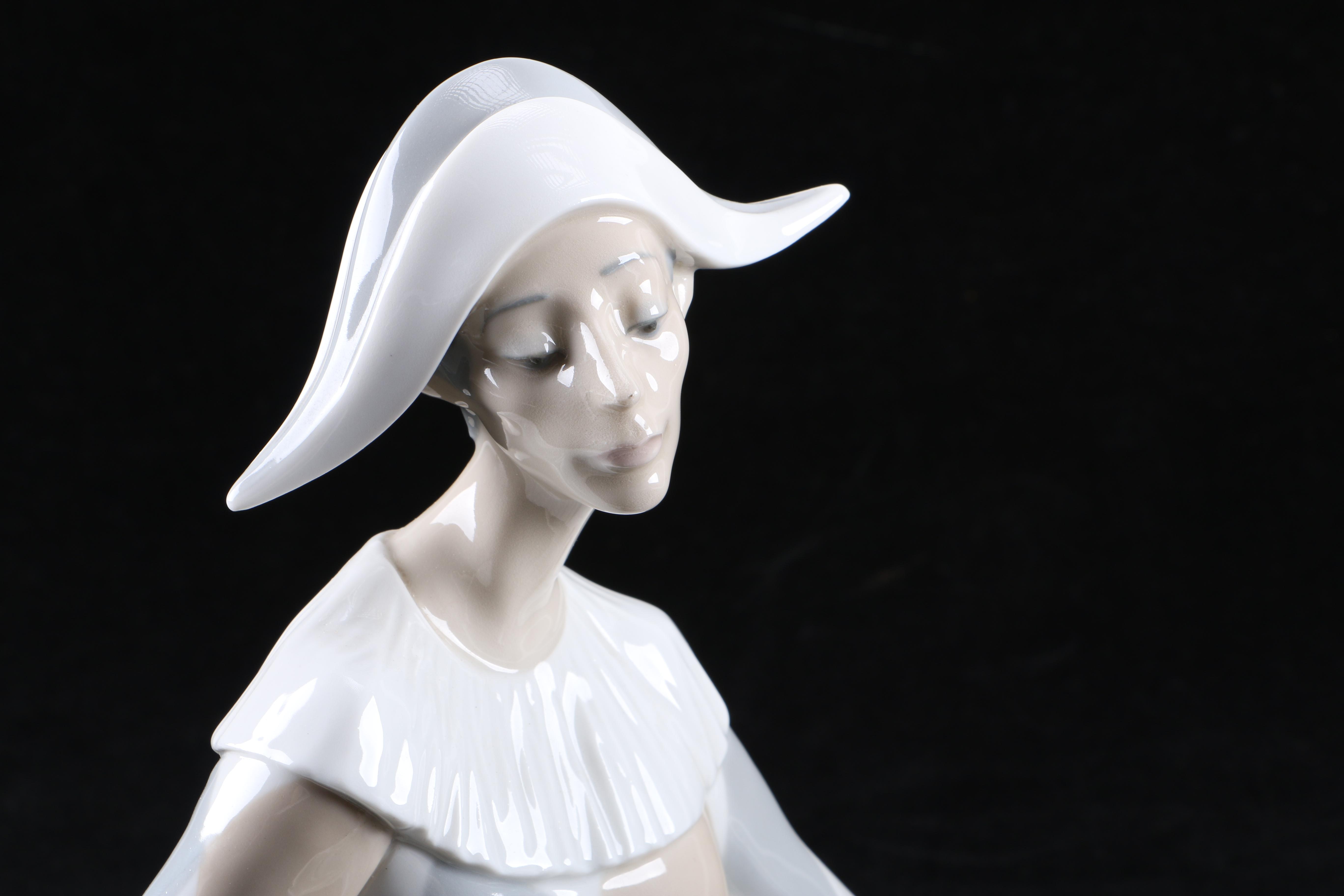 Lladro Seated Harlequin Figurine