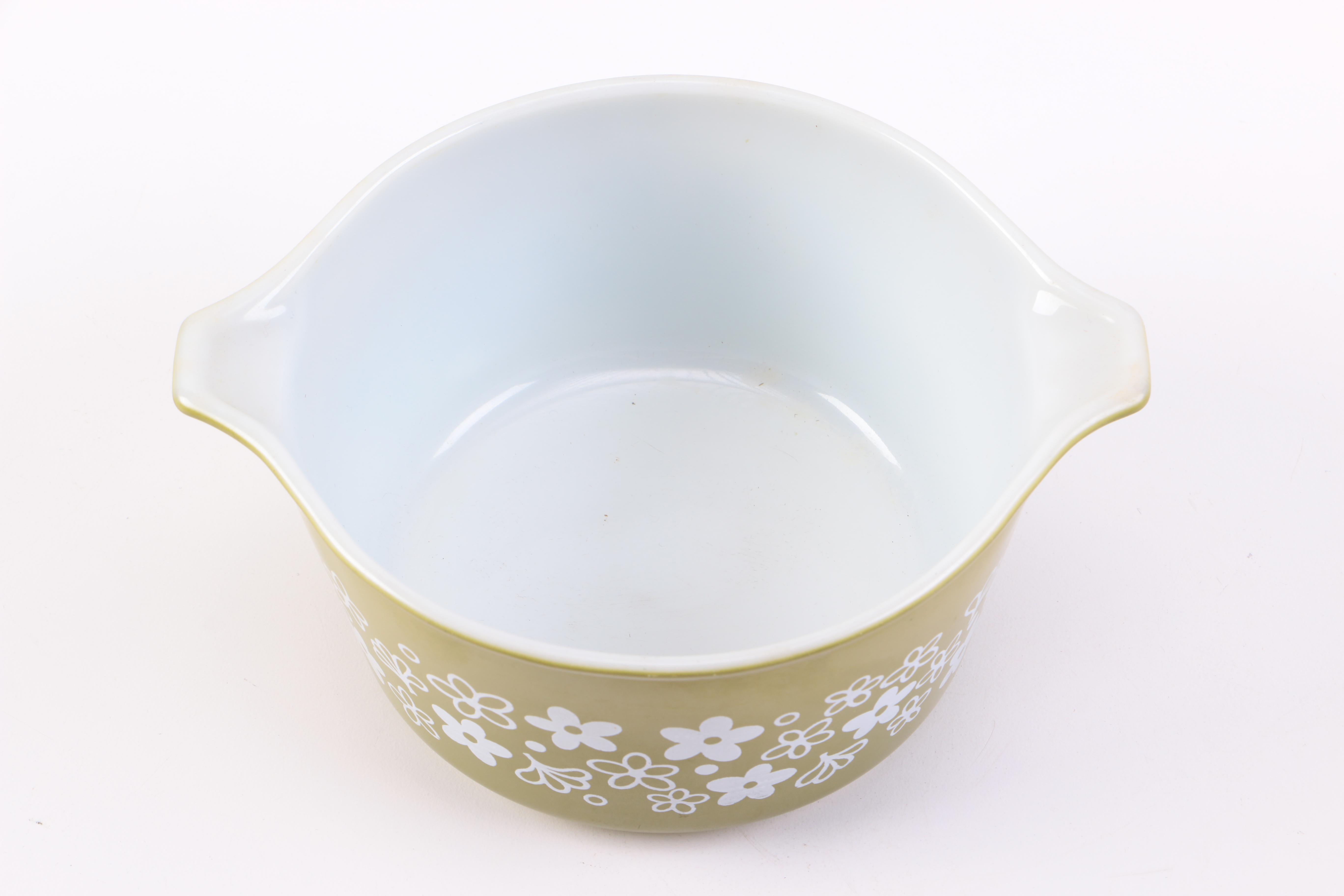 Vintage Pyrex Mixing Bowls