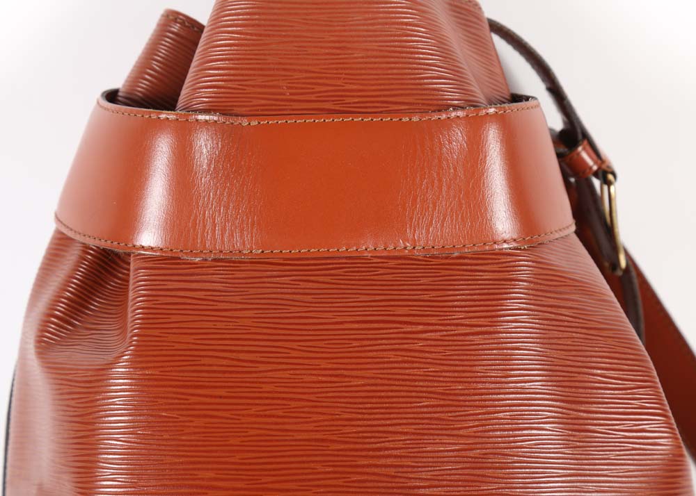 Vintage Louis Vuitton Epi Sac D'Epaule With Wallet