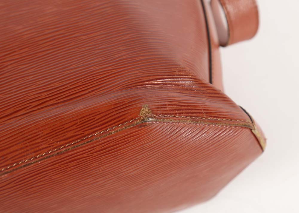 Vintage Louis Vuitton Epi Sac D'Epaule With Wallet