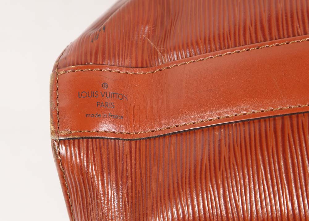 Vintage Louis Vuitton Epi Sac D'Epaule With Wallet