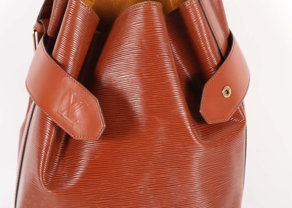 Vintage Louis Vuitton Epi Sac D'Epaule With Wallet