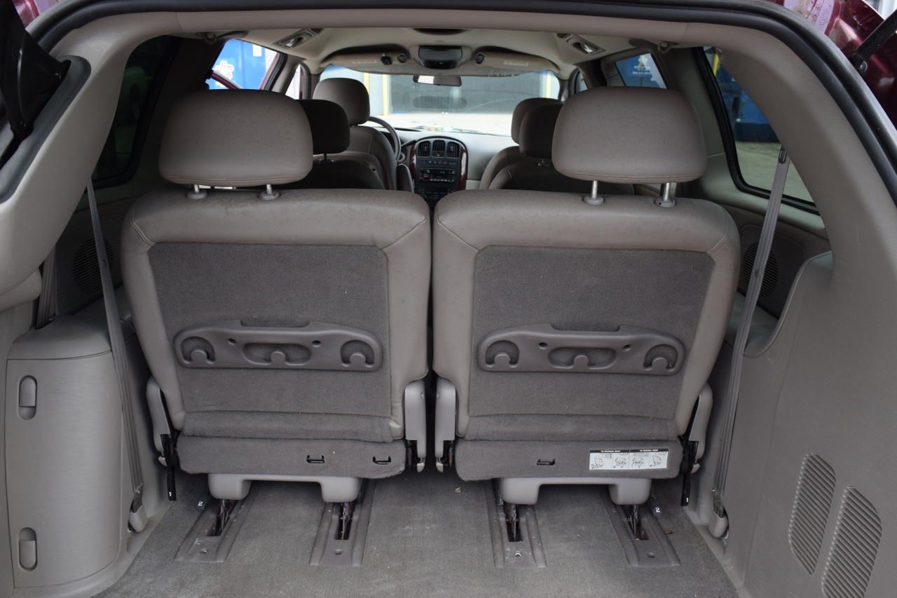 2001 Chrysler Town & Country LXI Minivan