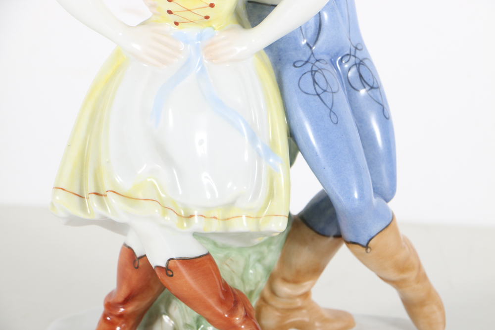 Herend Porcelain Figurine Two Dancing Peasants
