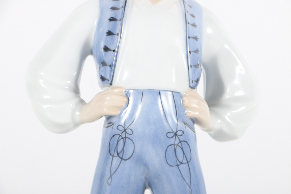 Herend Porcelain Figurine Of A Man With Hat