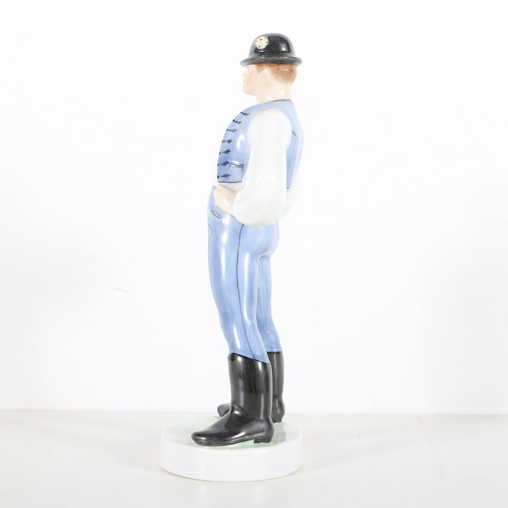 Herend Porcelain Figurine Of A Man With Hat