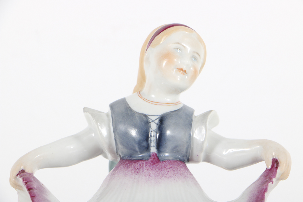 Herend Porcelain Figurine Of Dancing Girl