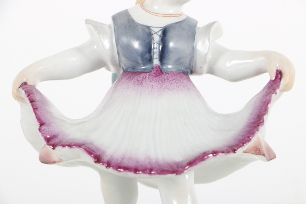 Herend Porcelain Figurine Of Dancing Girl