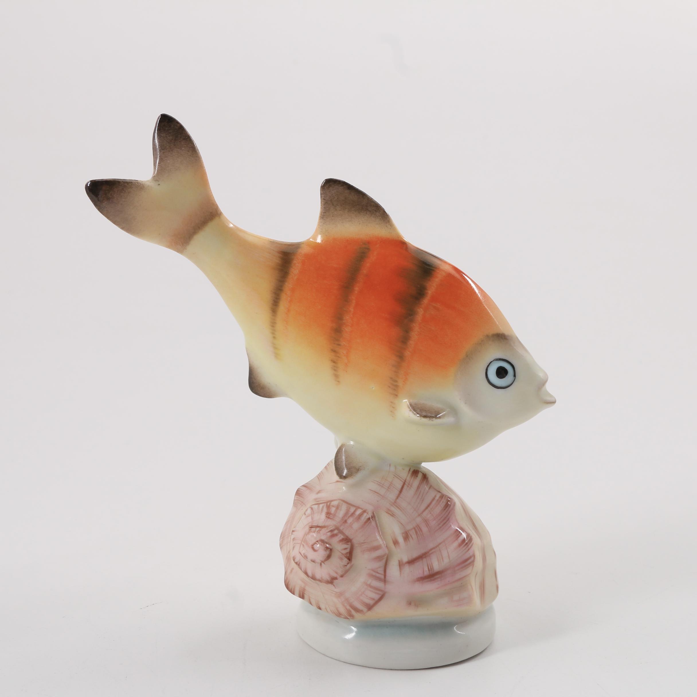 Hungarian Porcelain Figurines and Royal Crown Derby Napkin Rings