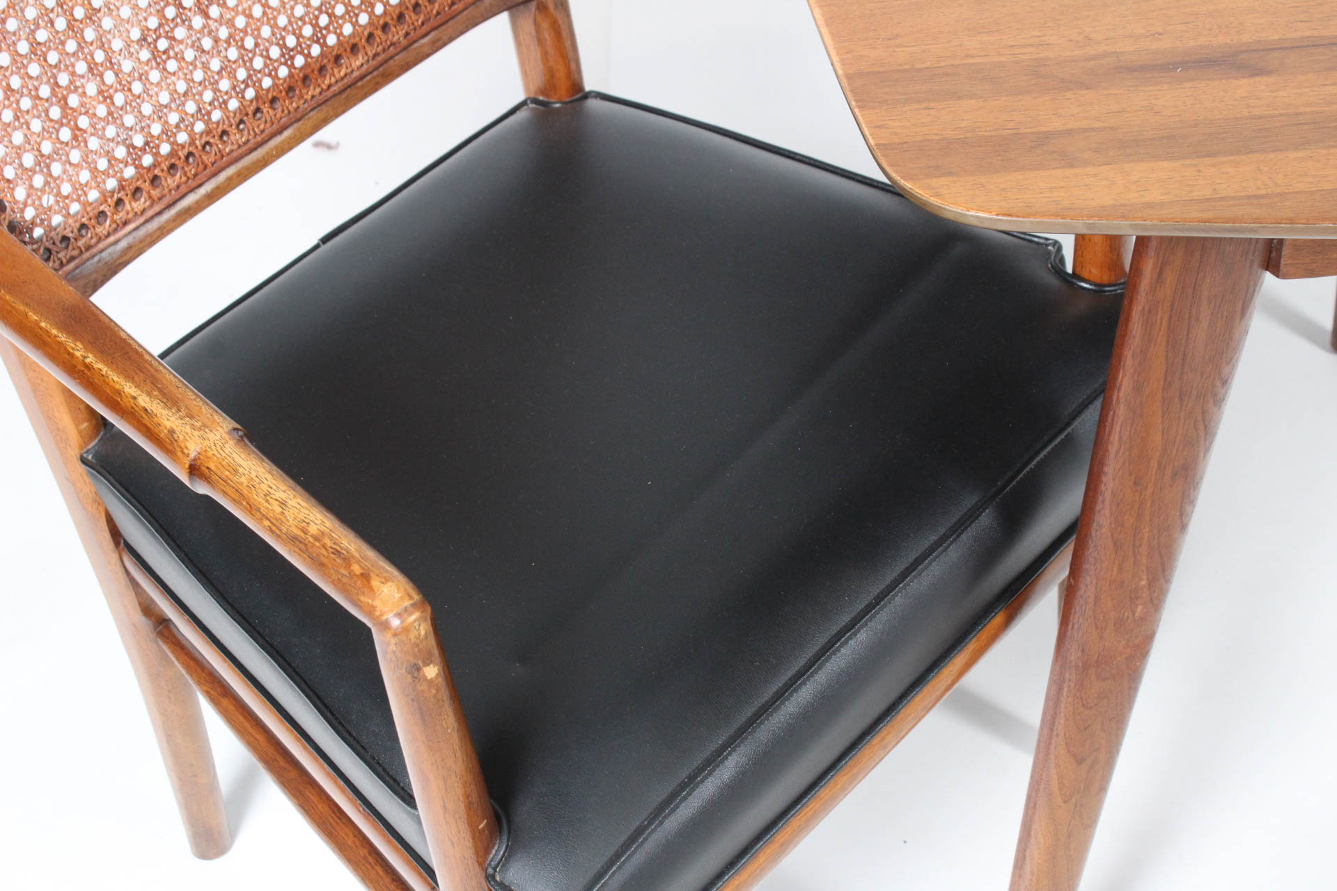 Mid Century Modern Dining Table and Chairs by Henredon