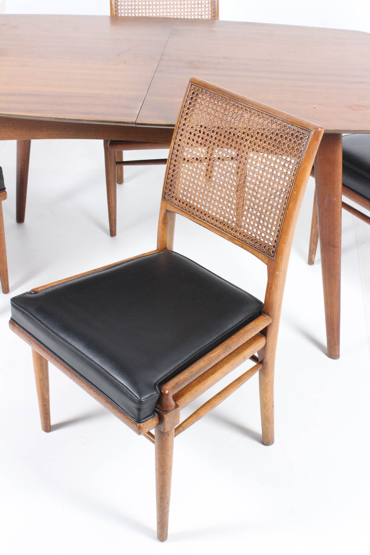 Mid Century Modern Dining Table and Chairs by Henredon