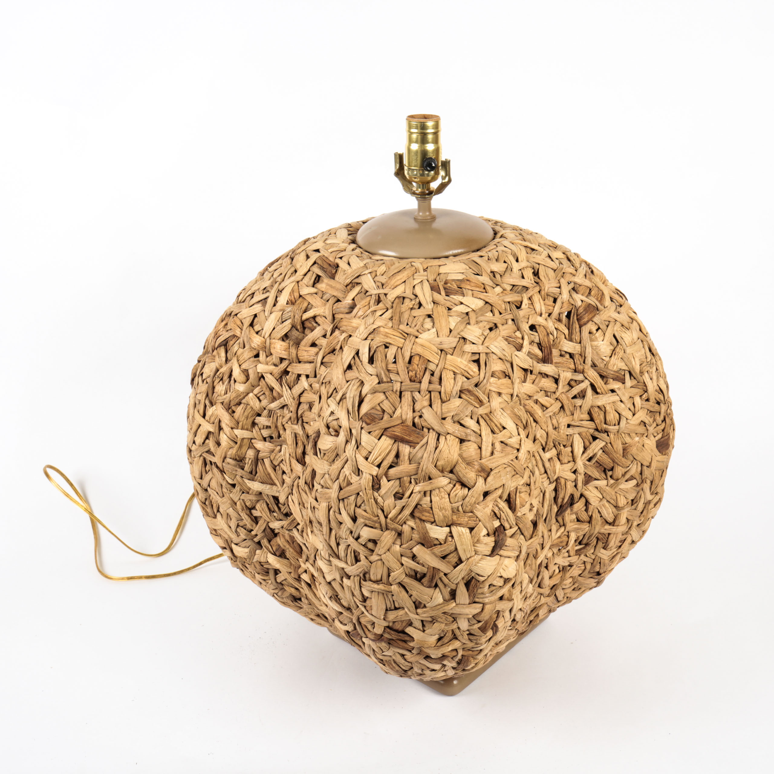 Woven Wicker Table Lamp