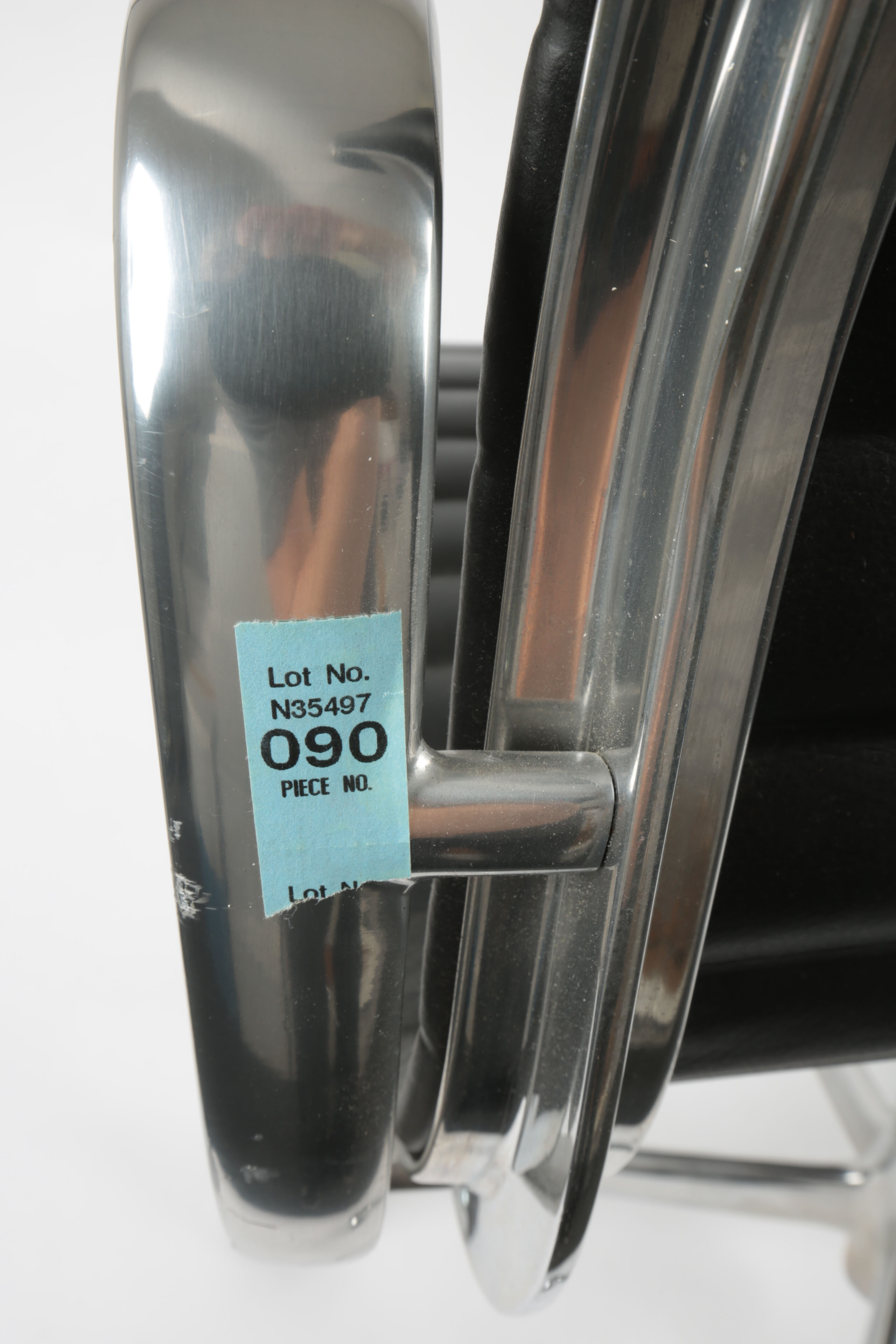 Eames Style "Aluminum Group Management Chair"