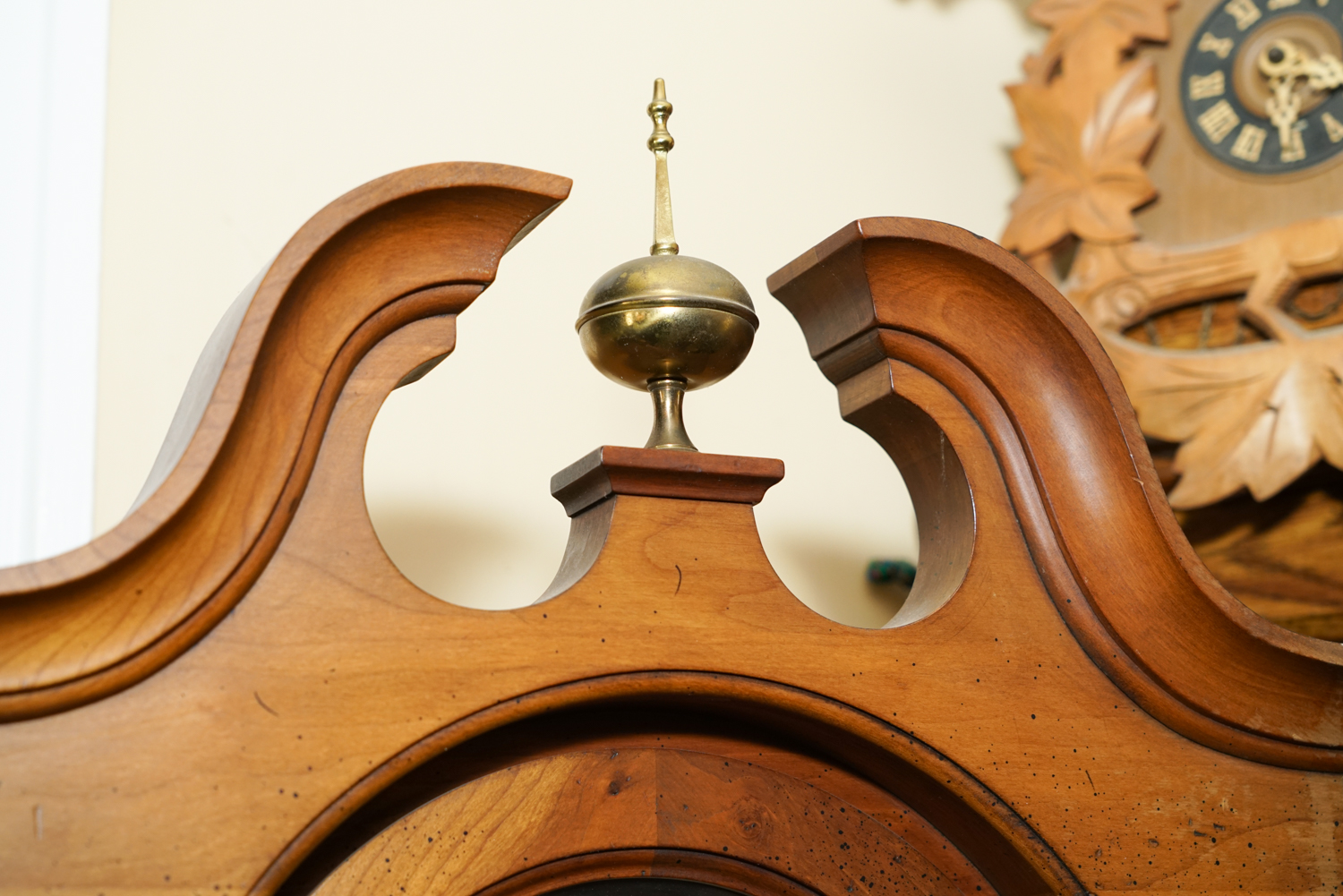 Colonial Manufacturing Co. Grandmother Clock