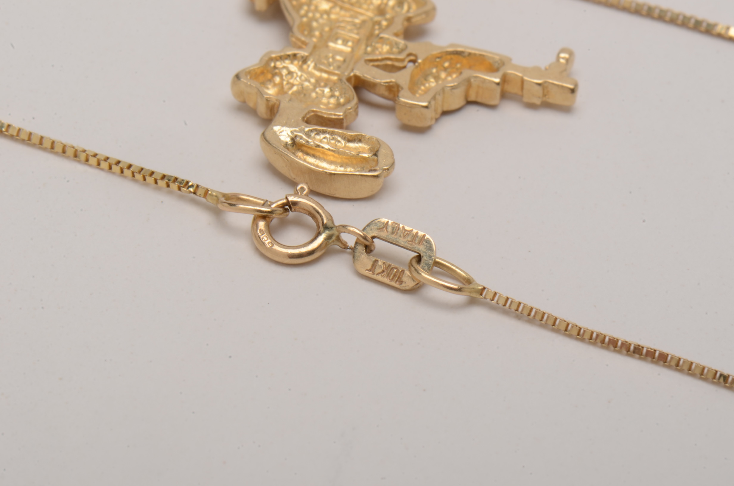 14K Yellow Gold Marvin the Martian Pendant on 10K Yellow Gold Chain