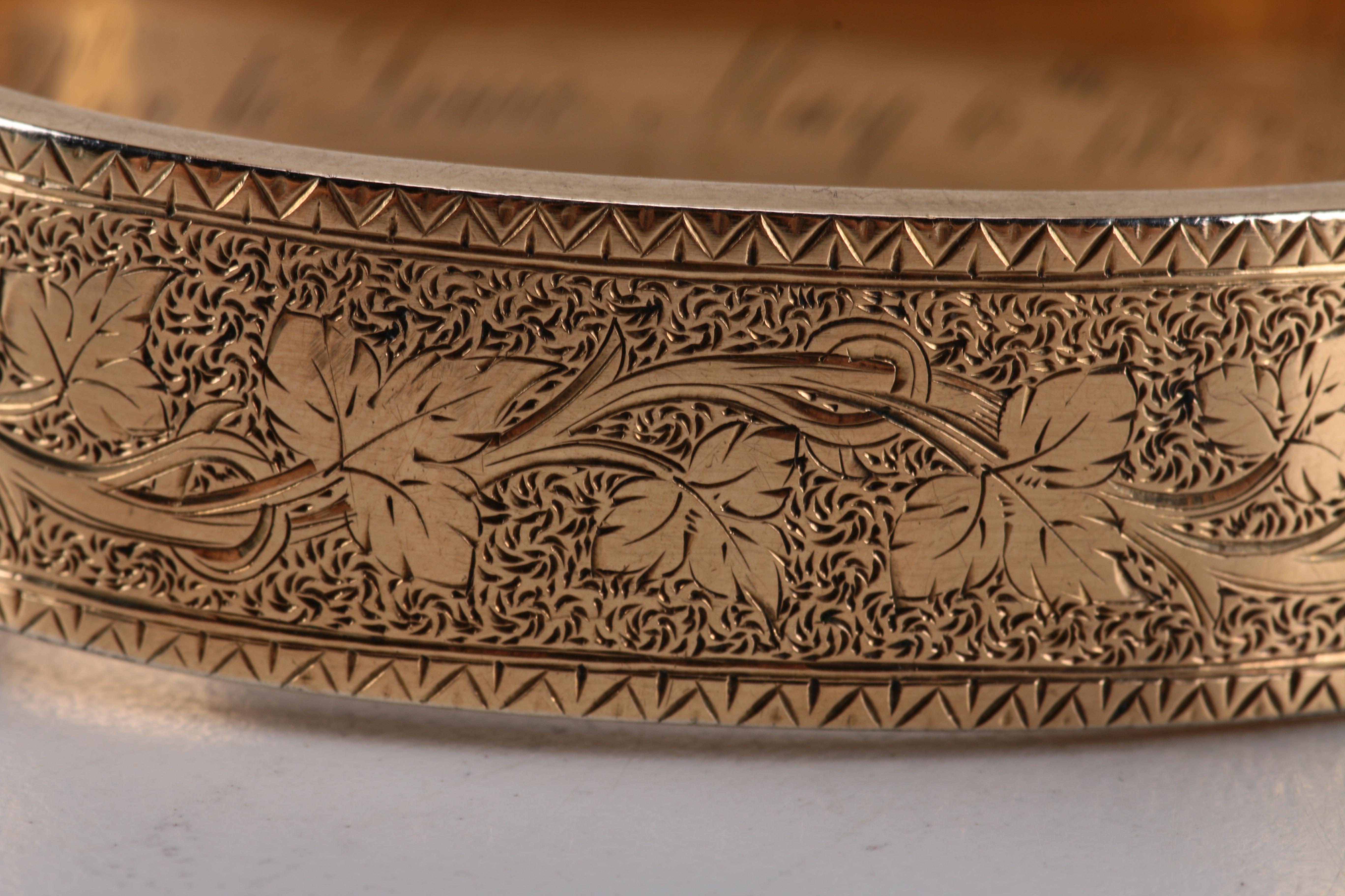 Vintage Gold Tone Bracelet and Brooch