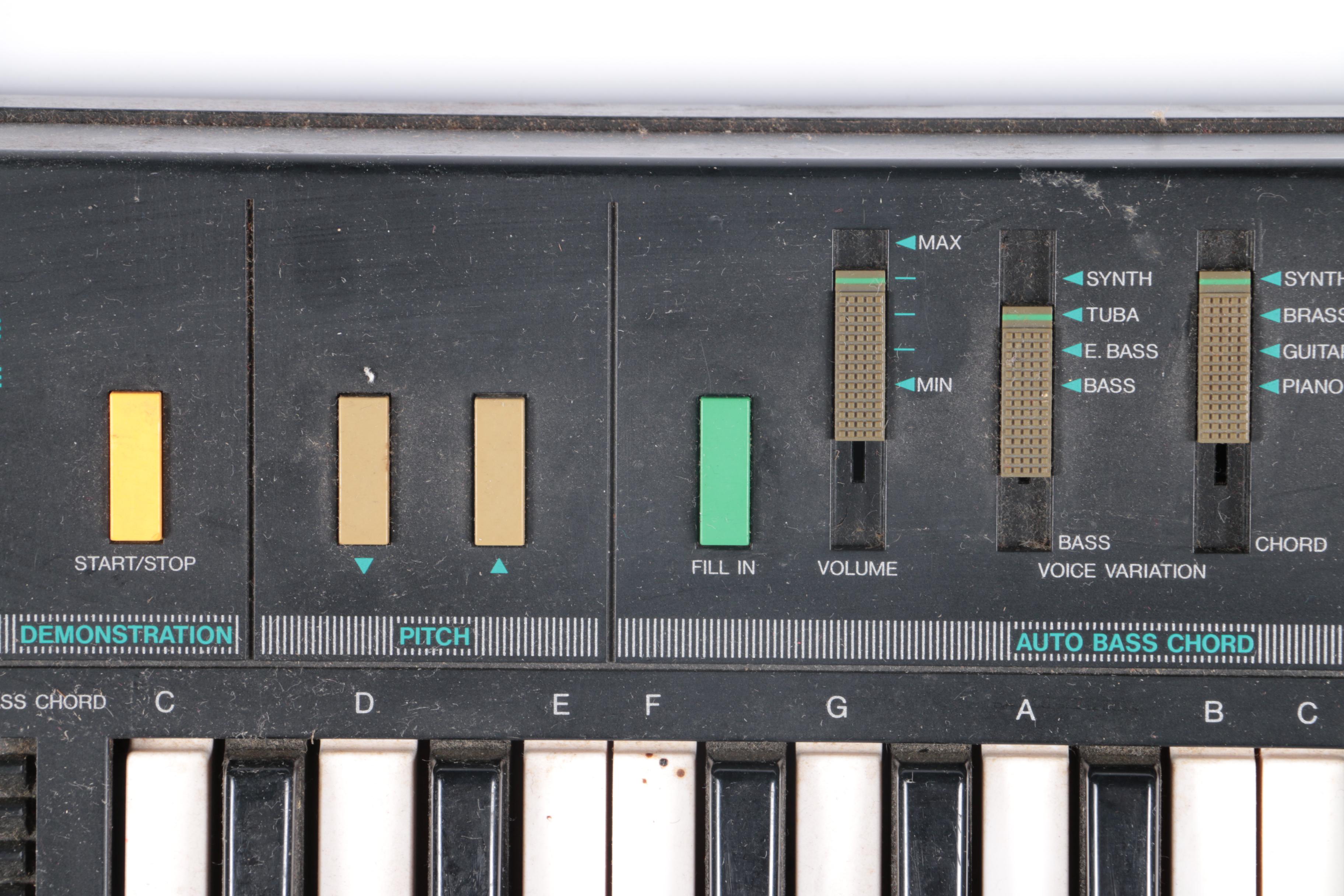 1987 Yamaha PSR-12 Portable Electronic Keyboard