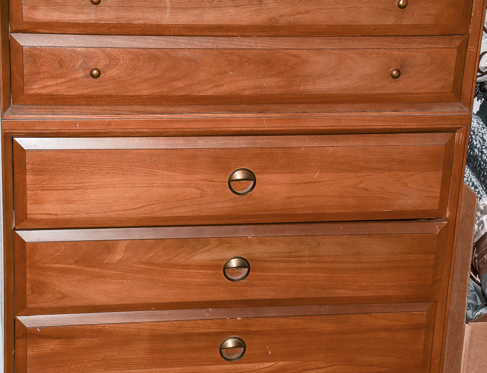 Mid Century Modern Dresser by L.A. Period Furniture Mfg. Co.