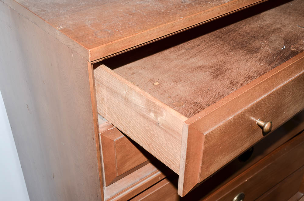 Mid Century Modern Dresser by L.A. Period Furniture Mfg. Co.