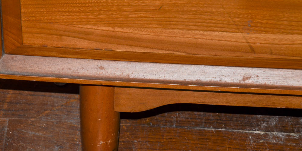 Mid Century Modern Dresser by L.A. Period Furniture Mfg. Co.