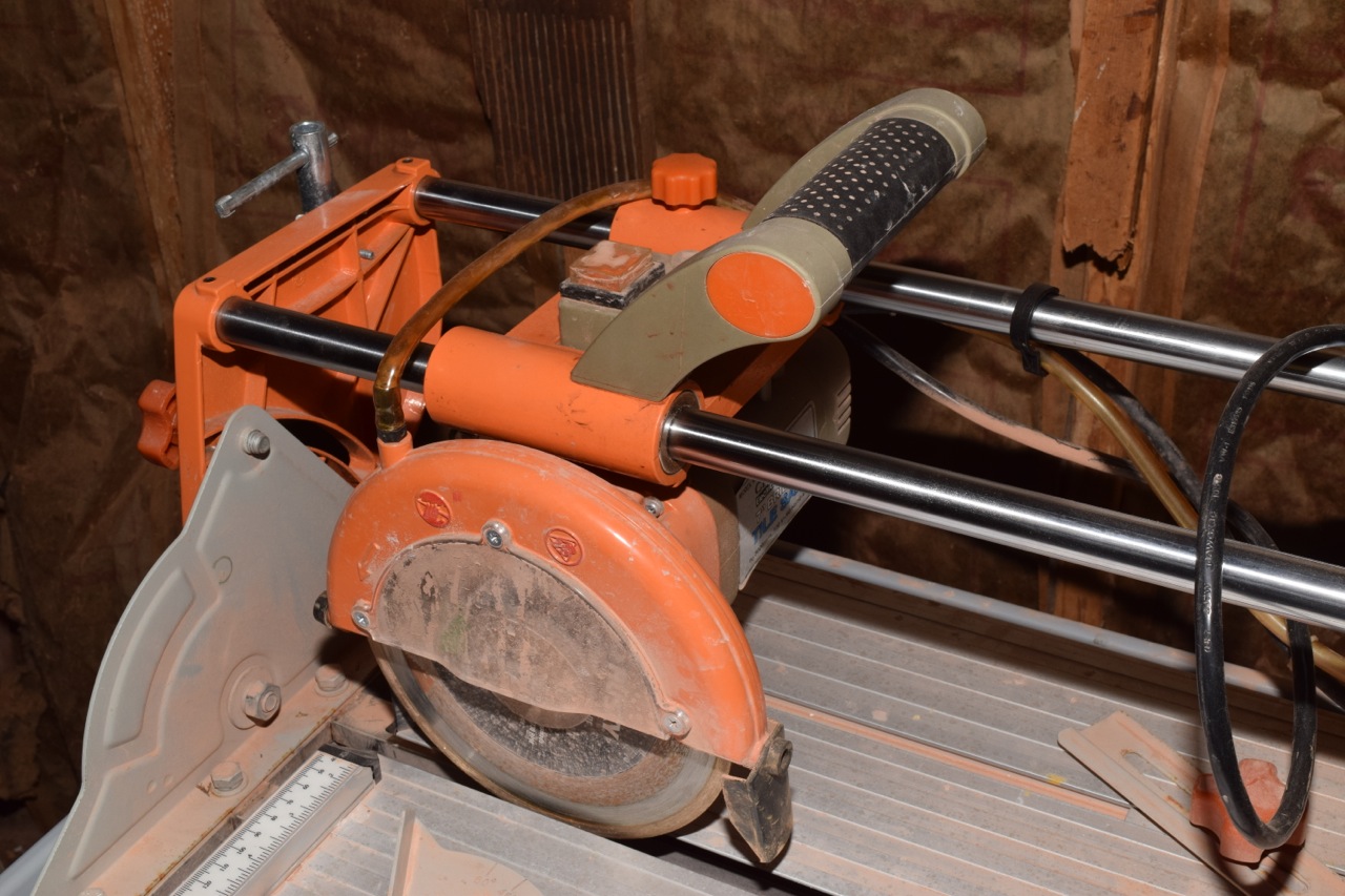 7" Bridge Tile Saw by Chicago Electric Power Tools