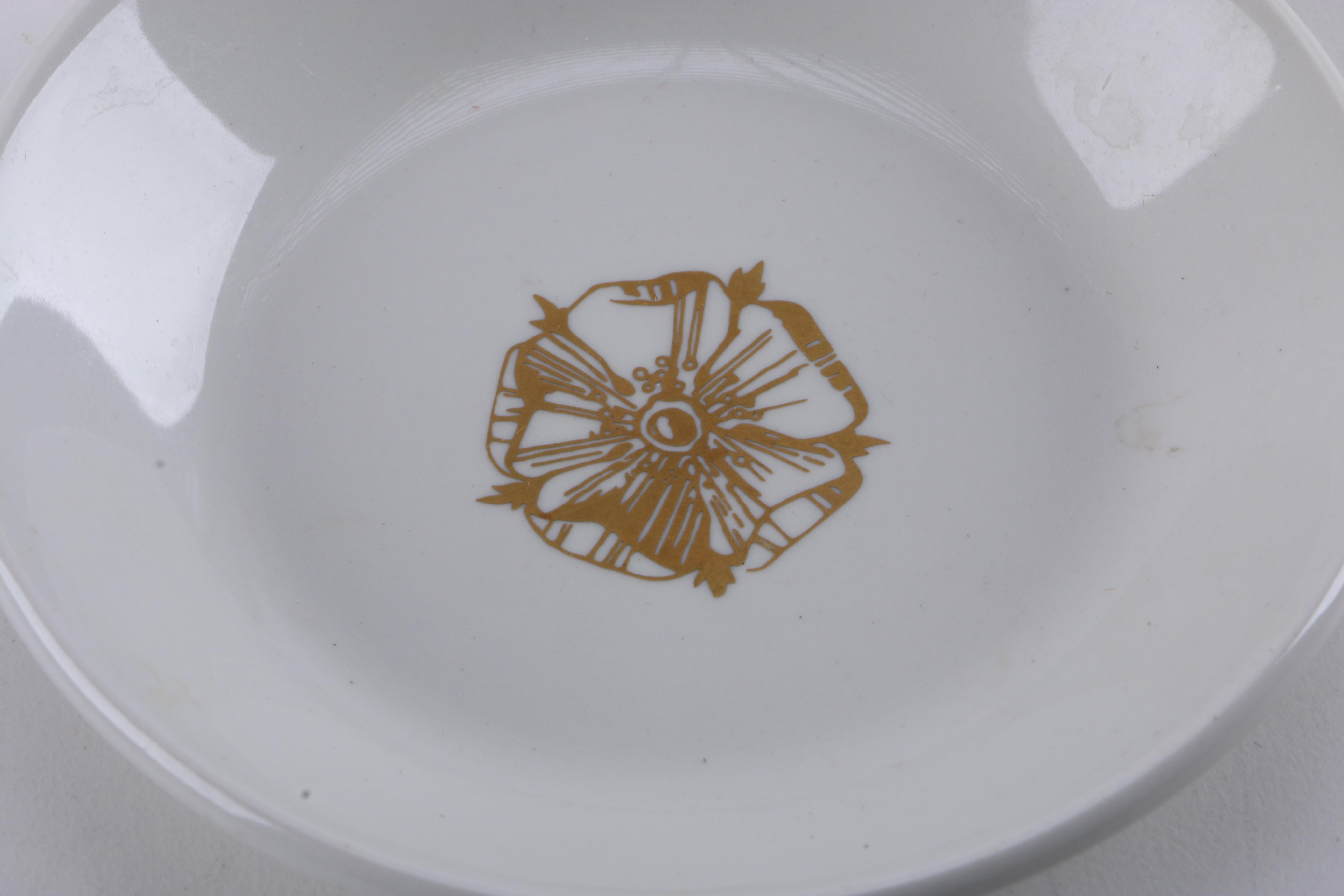 Pico Japanese Porcelain Smoking Set with Others