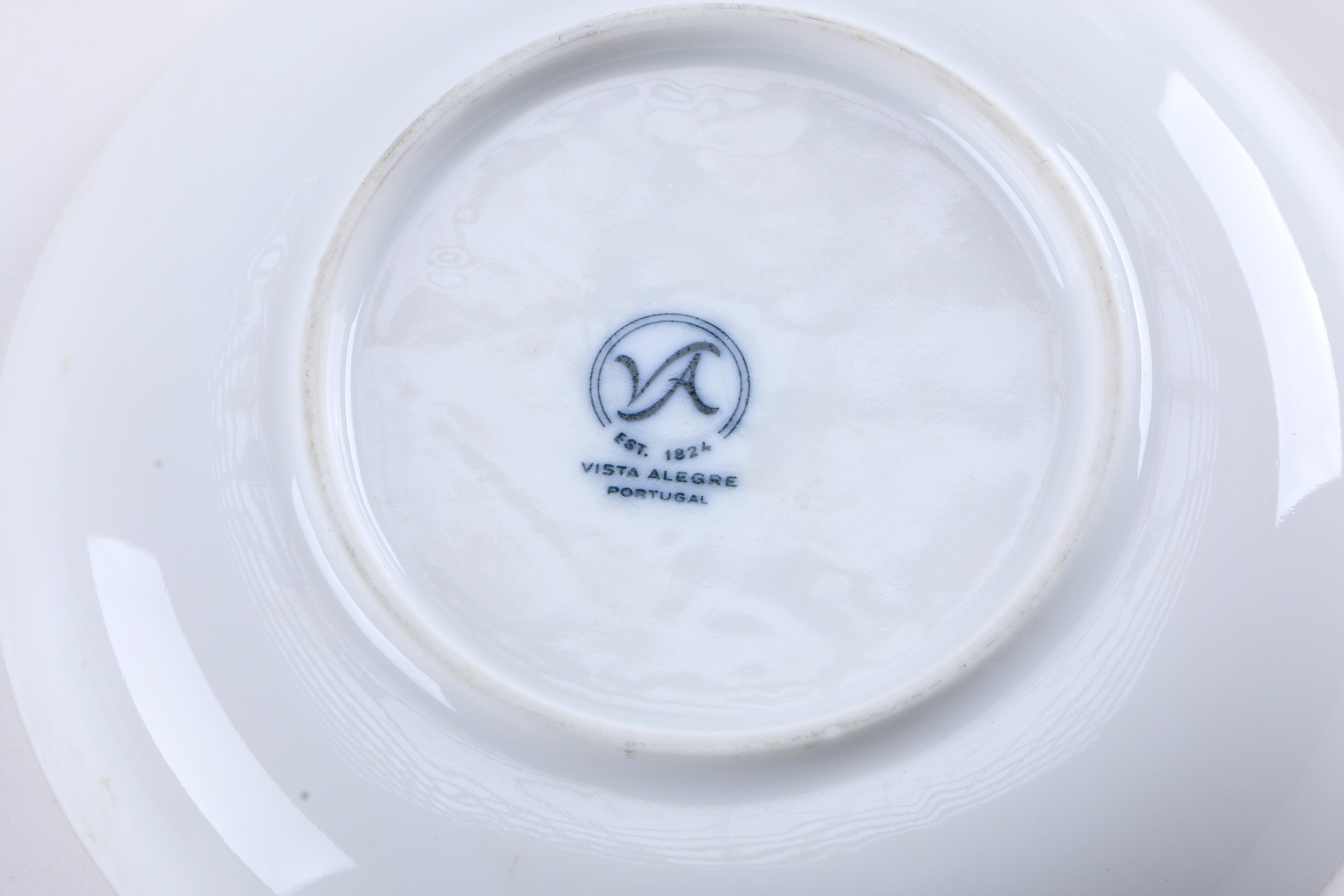 Pico Japanese Porcelain Smoking Set with Others