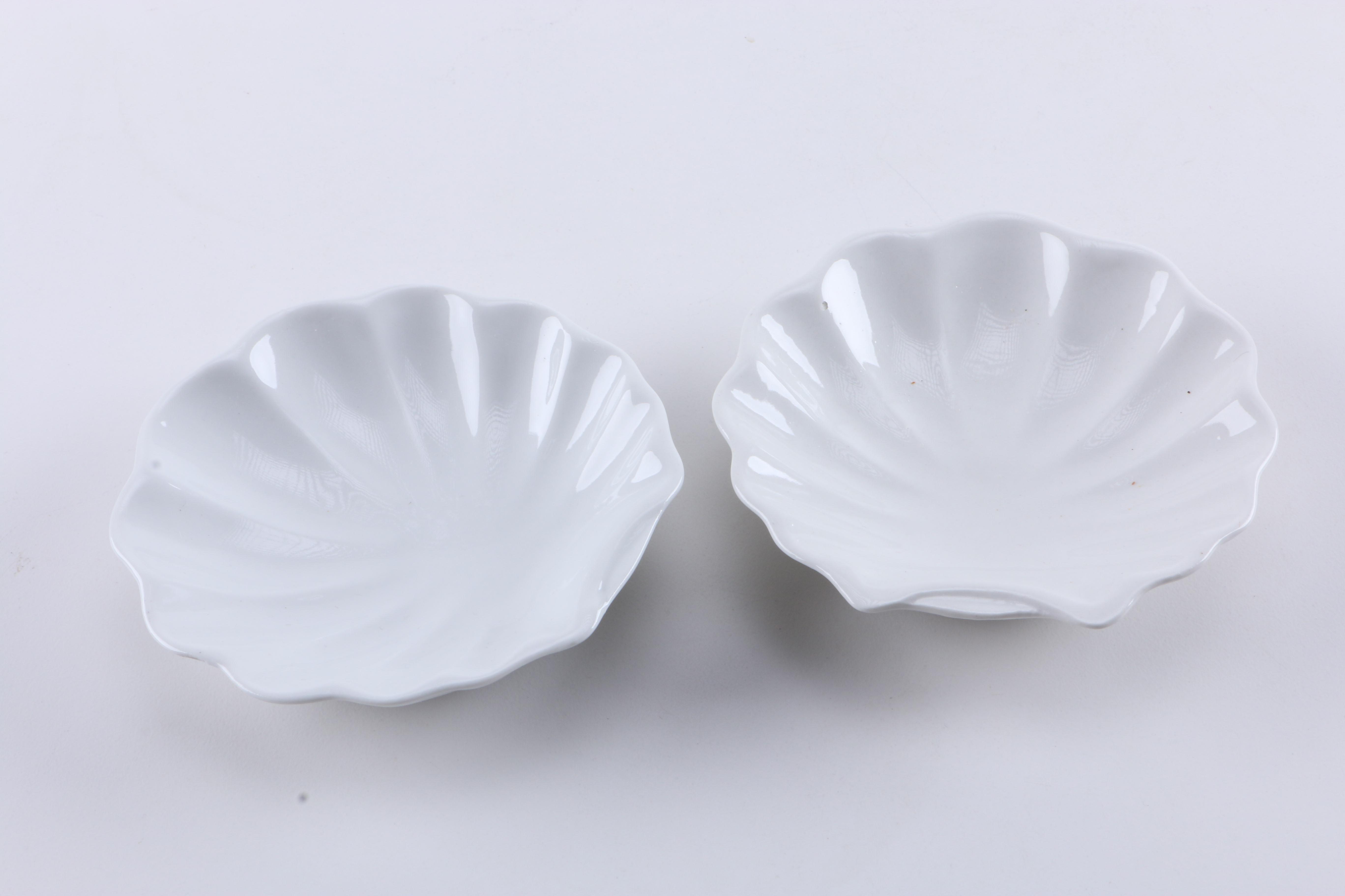 Pico Japanese Porcelain Smoking Set with Others