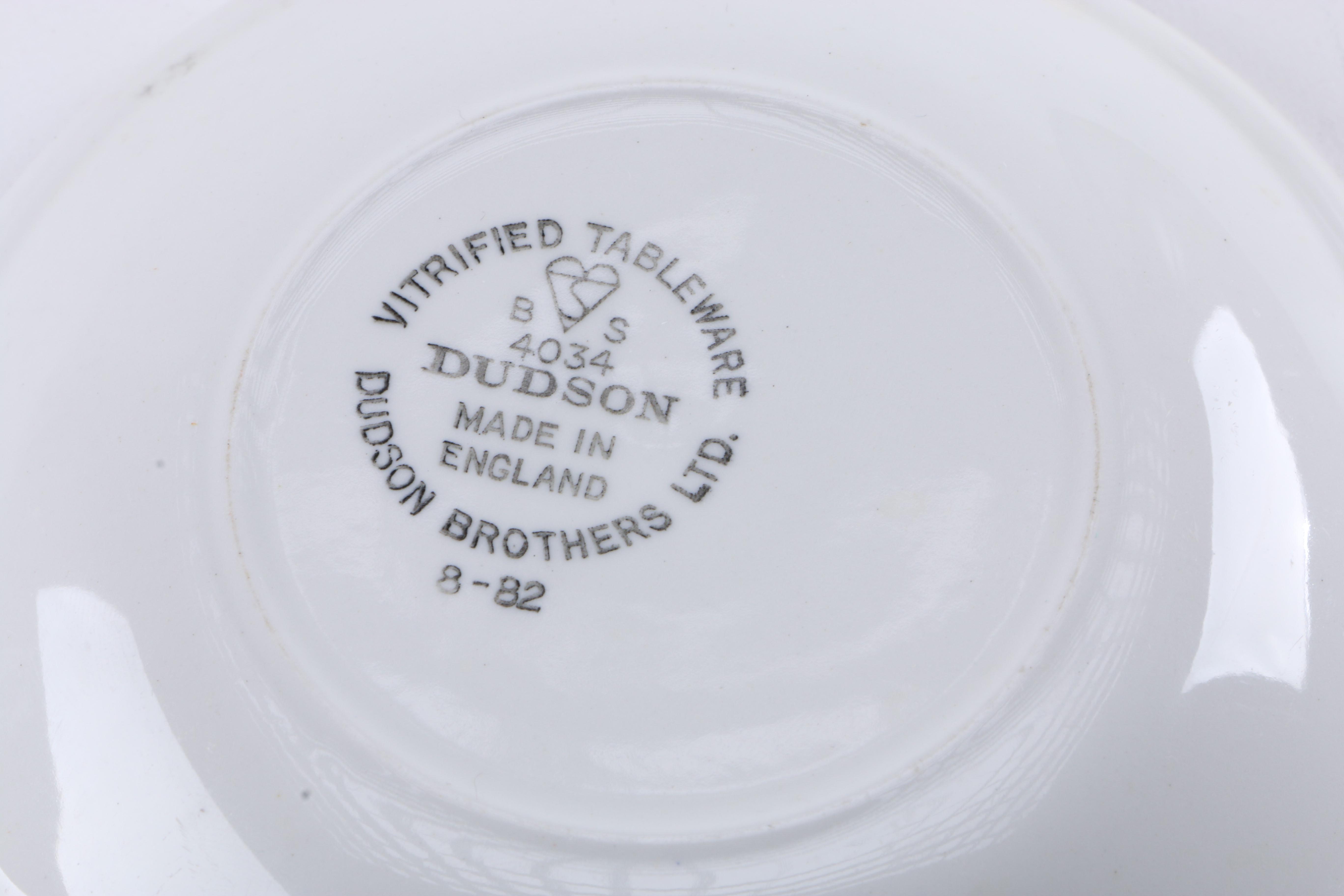 Pico Japanese Porcelain Smoking Set with Others