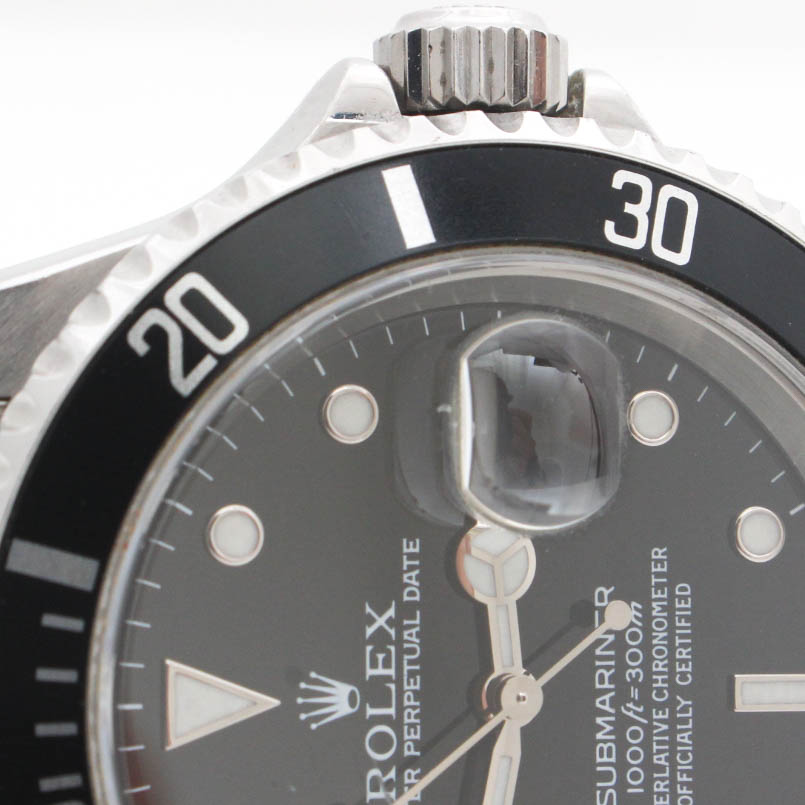 2001 Rolex Submariner Watch