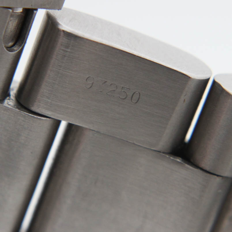 2001 Rolex Submariner Watch