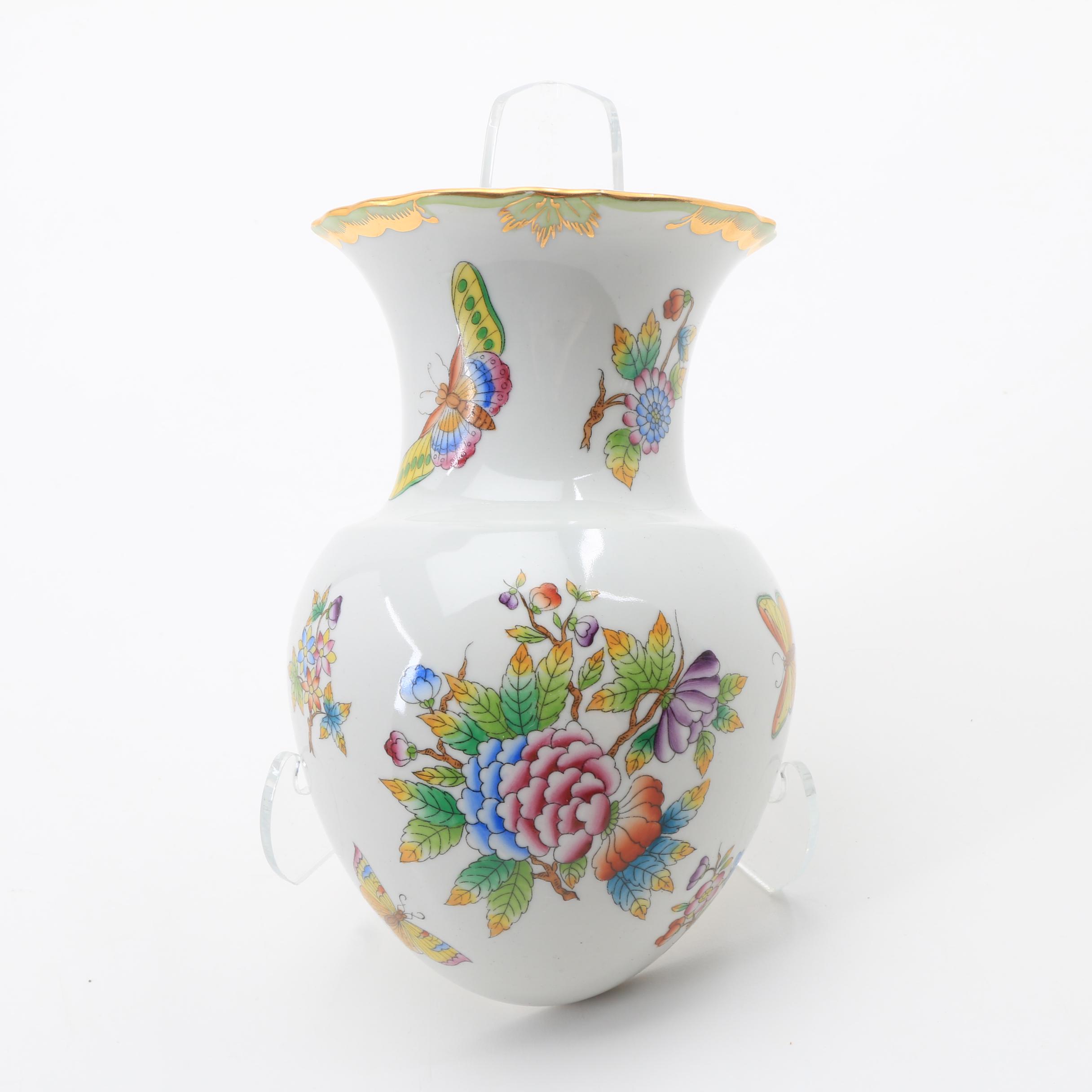 Herend "Queen Victoria" Pattern Porcelain Wall Pocket